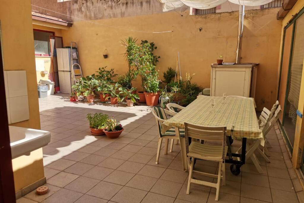 Spazioso e luminoso appartamento a Bosa Sardegna! Esterno foto
